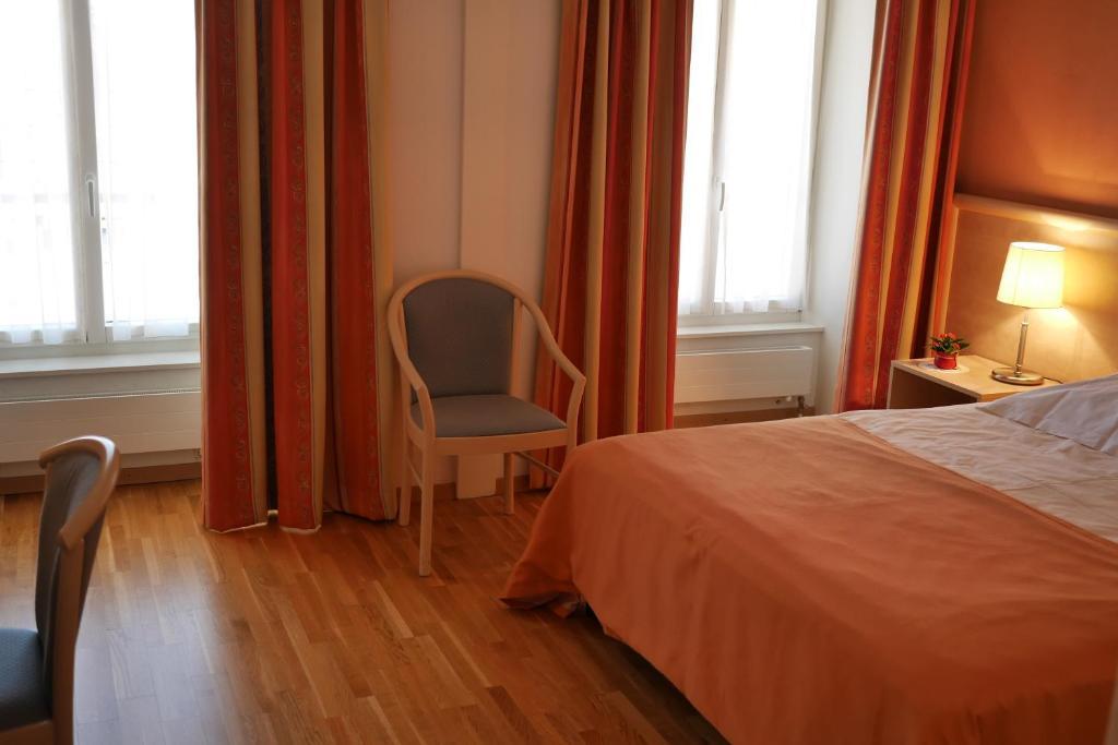 Auberge Aux Deux Sapins Montricher Pokoj fotografie